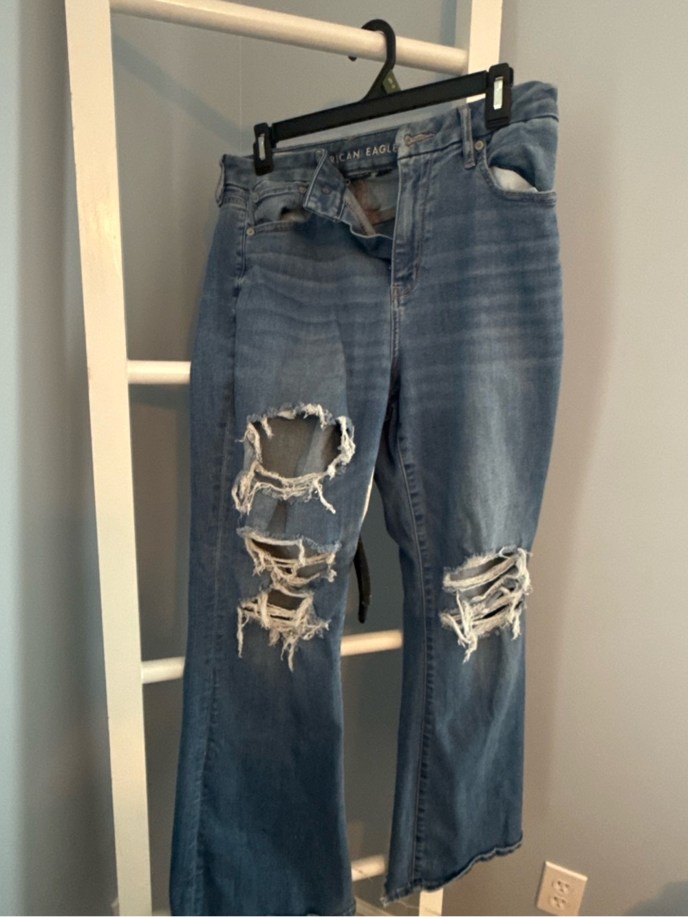american eagle boot cut ripped jeans